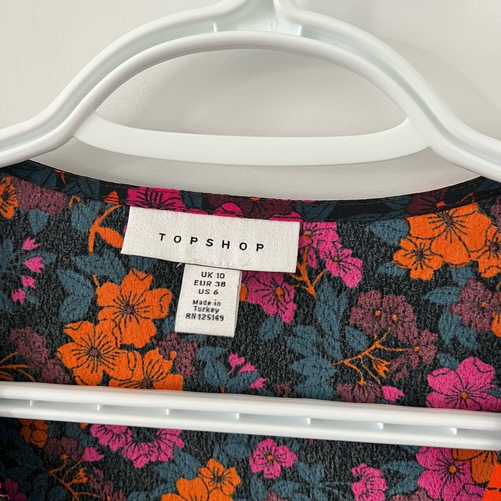 Topshop Floral Print Wrap Top - Picture 6 of 7